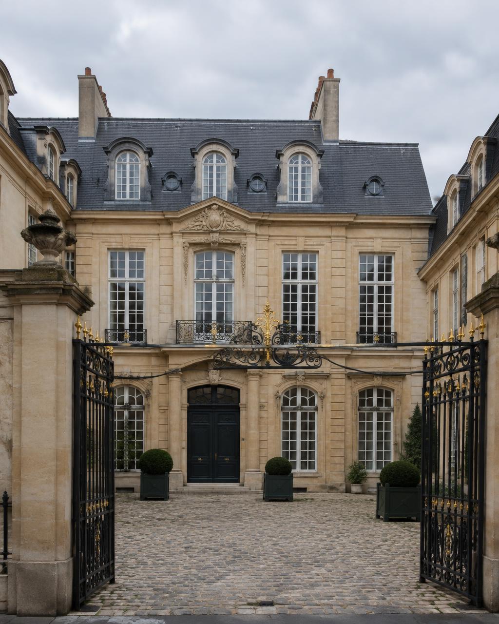 Façade d'hôtel particulier parisien
